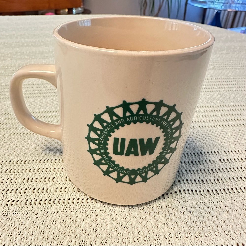 1984 UAW Local 160 Softball Mug – Vintage Union Collectible